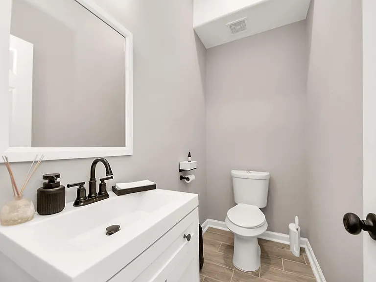 7963 Birmingham St — Photo 13