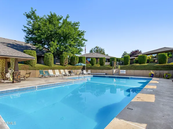 101 N 48th Ave APT 37B, Yakima, WA 98908