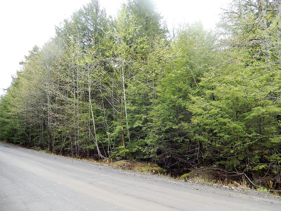2nd image of 6 N Shore Rd