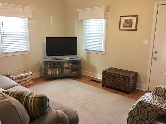 5th image of 2624 Pindell Ave