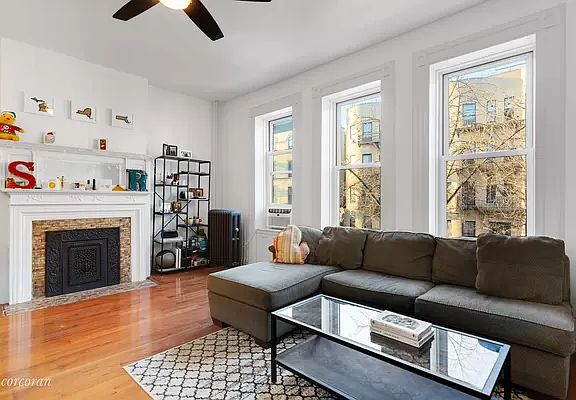 2nd image of 1032 Bergen St