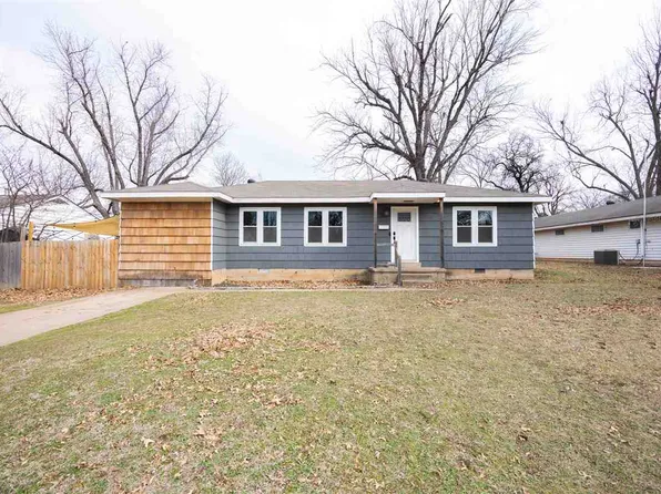 413 N 12th St, Ponca City, OK 74601