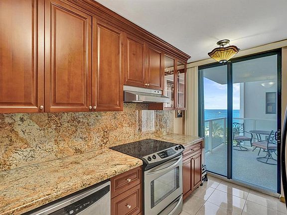 4th image of 1000 S Ocean Blvd #10006M