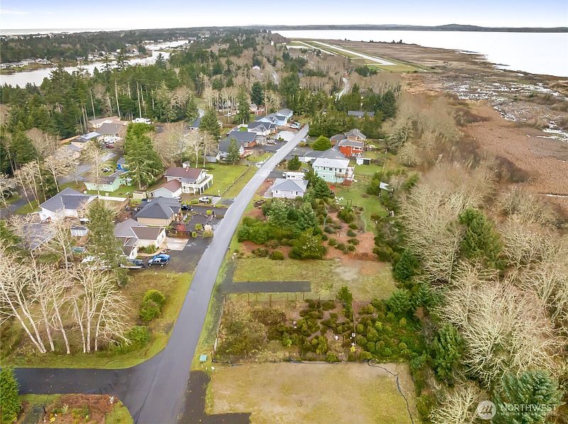5th image of 200 Olympic View Avenue NE