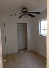 5th image of 614 Camellia St