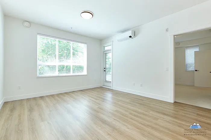 2180 Kelly Ave — Photo 11