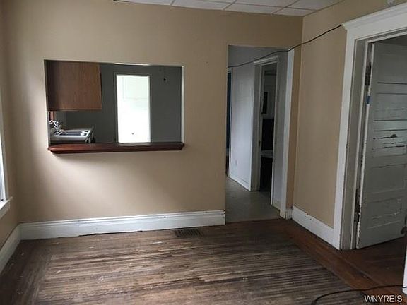 5th image of 897 Columbus Pkwy