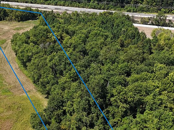 3rd image of 2901 Fite Rd