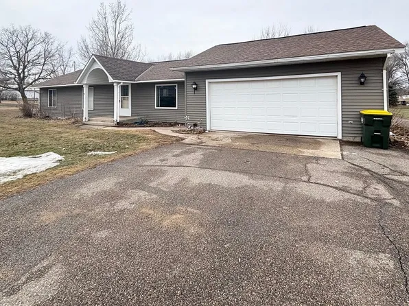 22968 160th St NE, New London, MN 56273