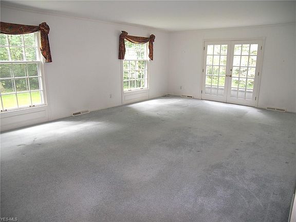 5th image of 31860 Burlwood Dr