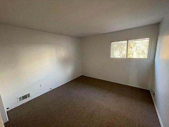 5th image of 431 Mountainview Ave #2