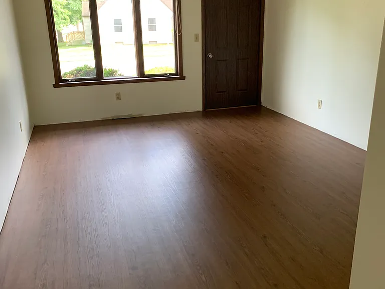 1114 Coolidge Ave — Photo 2