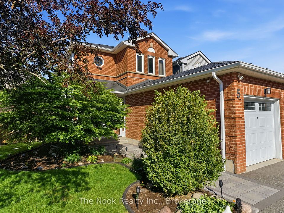 1st image of 5 Teddington Cres