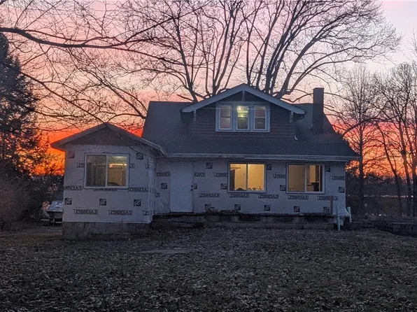 10444 E River Rd, Columbia Station, OH 44028