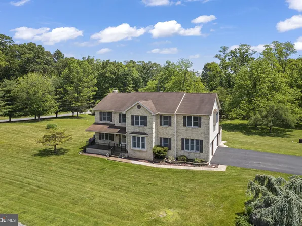 3 Shea Ct, Carlisle, PA 17015