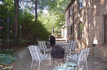 5th image of 1327 Maywood Dr
