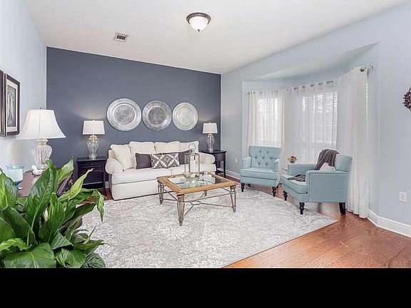 4th image of 994 Legacy Oaks Dr