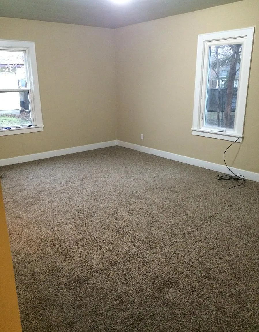 323 W Wheeler Ave — Photo 4