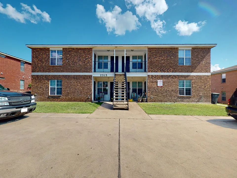 2315 Terrace Dr #B