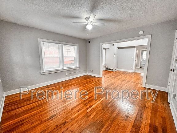 3rd image of 2830 Harrison St APT 1S
