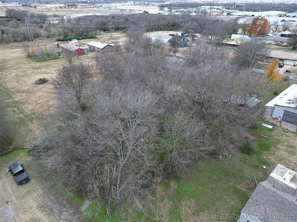 2nd image of N 168th East Ave