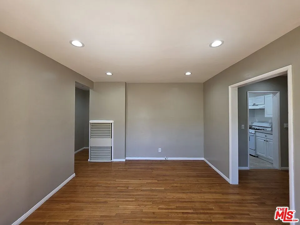 1430 Franklin St — Photo 2