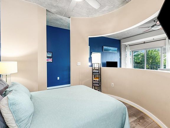 4th image of 250 Pharr Rd APT 504