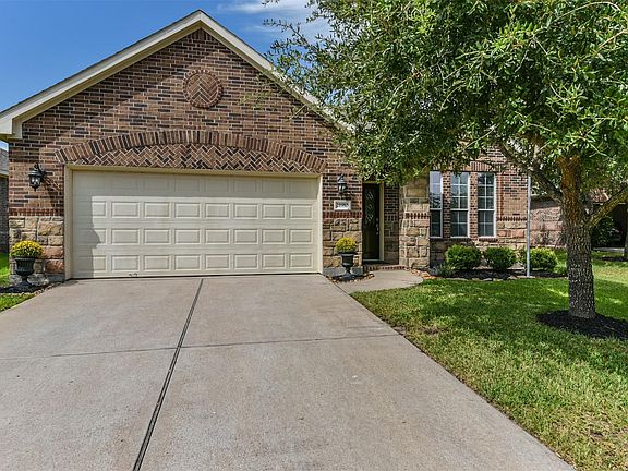 5th image of 21910 Field Green Dr