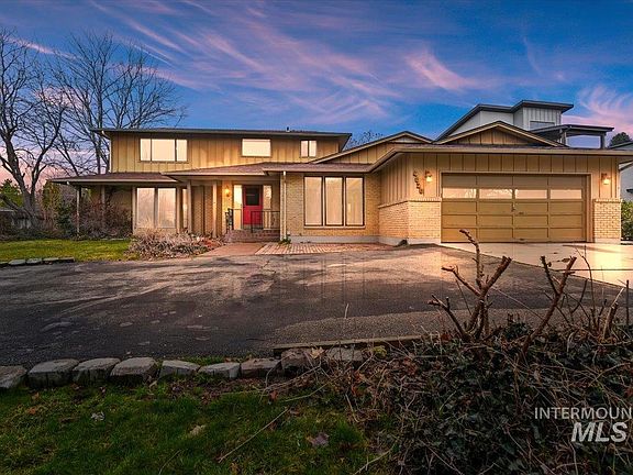 3rd image of 4820 W Hill Rd