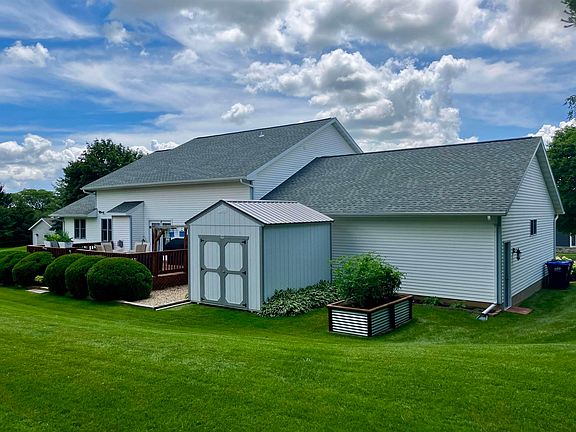 2nd image of 304 N Atwood Ln