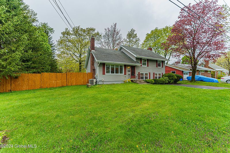 2nd image of 255 Starr Avenue