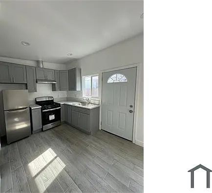 1 bed, 700 sqft, $2,407 — Photo 4