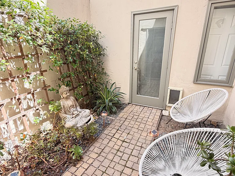 5701 Malaga Pl — Photo 11