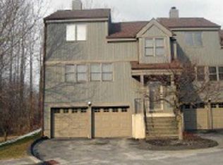 83 Heatherwood Dr #83, Brookfield, CT 06804