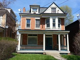 5515 Black St, Pittsburgh, PA