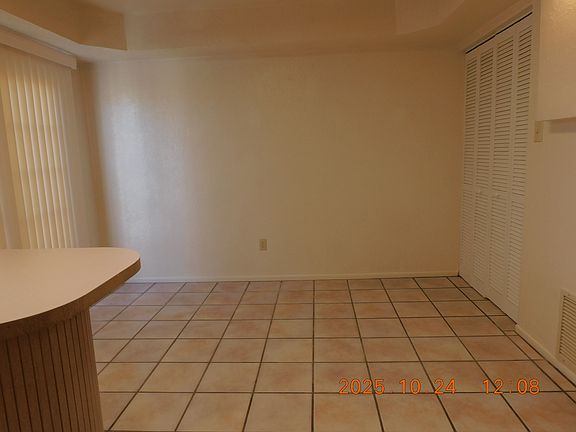 4th image of 2827 S 1st Ave