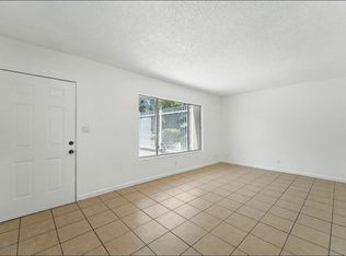 132 W 18th St APT 10, Merced, CA 95340
