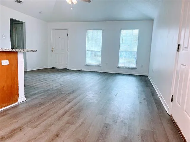 2440 Biron St — Photo 3