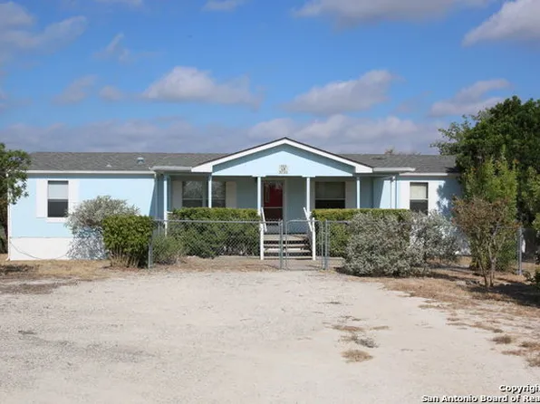 151 County Road 5731, Castroville, TX 78009