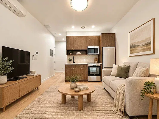 Living room, photo 2