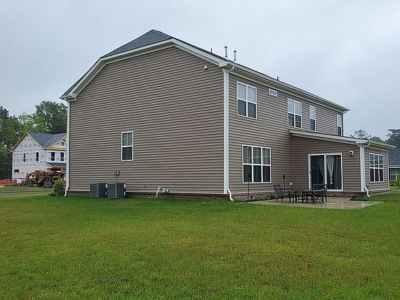 4th image of 142 Courtney Ln