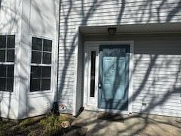325 Towne Dr #11-5