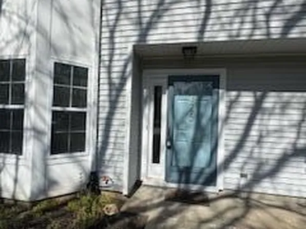 325 Towne Dr #11-5, Englishtown, NJ 07726