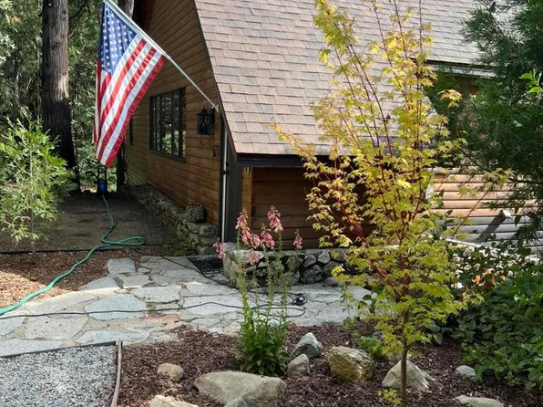 25835 Wayne Dr, Idyllwild, CA 92549