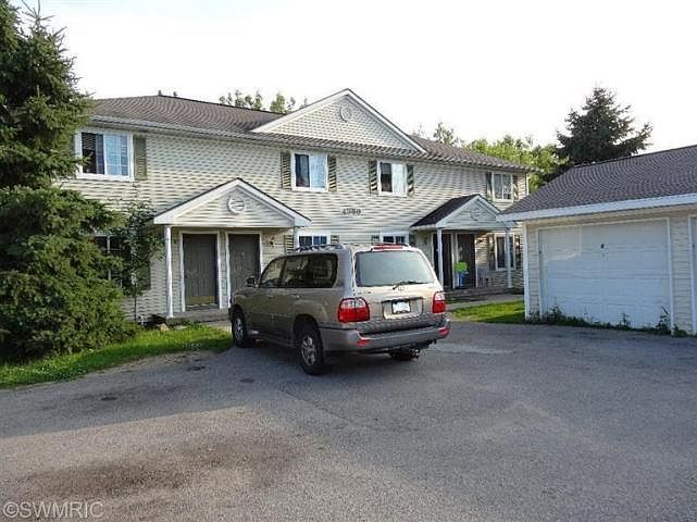 1st image of 4561 Bowen Blvd SE