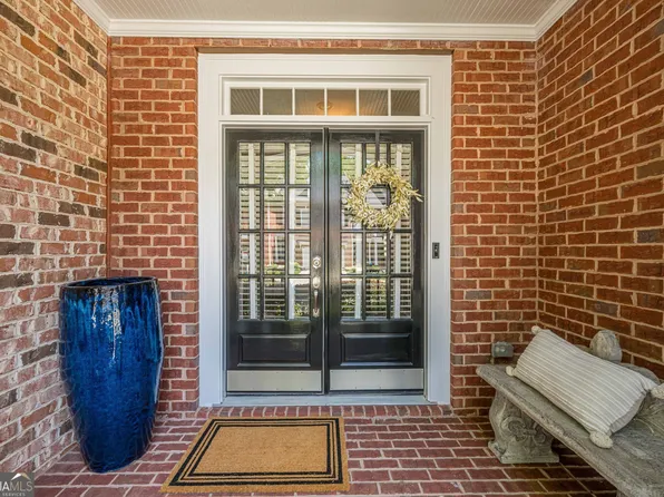 3502 Village Green Dr, Roswell, GA 30075