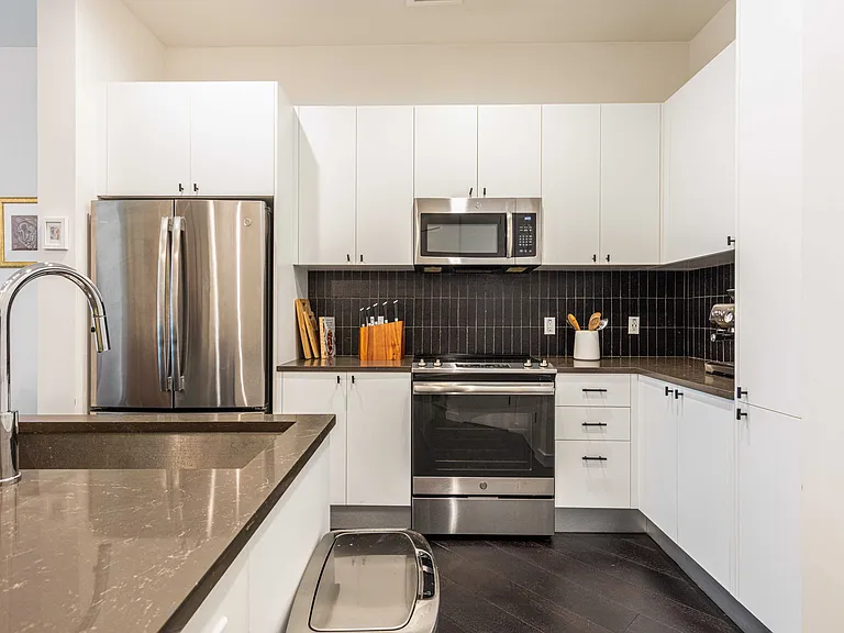 800 Embassy Dr #215 — Photo 5