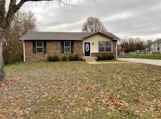 907 Ryan Dr, Clarksville, TN 37042