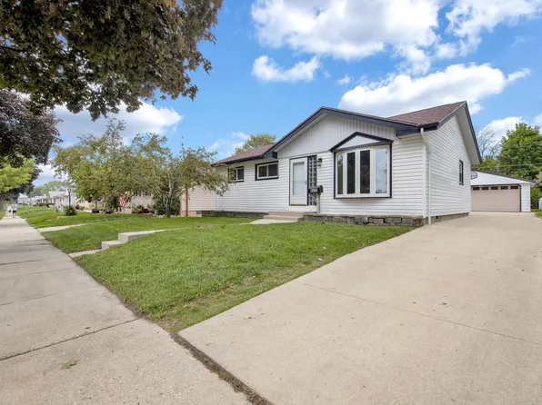 6620 South 17th STREET, Milwaukee, WI 53221