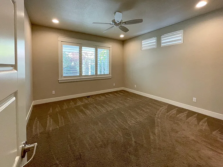 4969 N Arliss Ave — Photo 21
